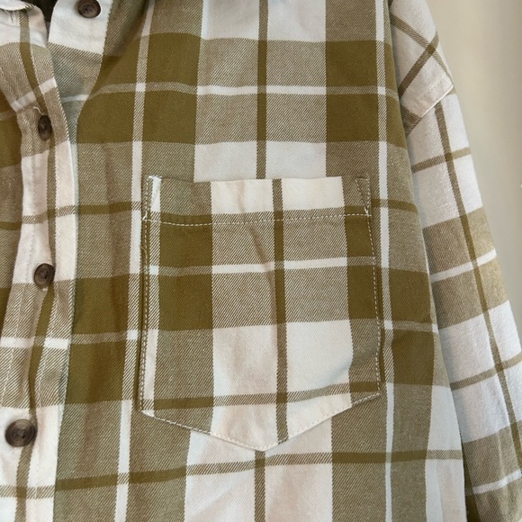 NWT Universal Thread Flannel - Picture 6 of 7